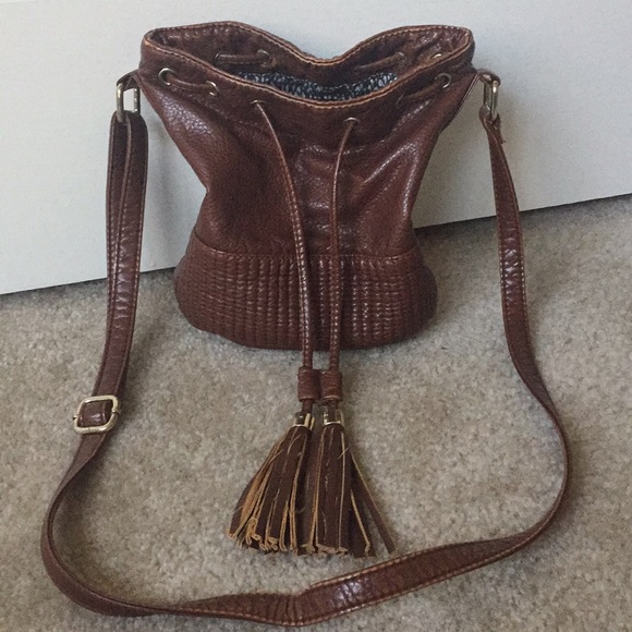 LD Drawstring Bucket Purse - Picture 1 of 7
